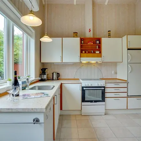 Lyra - 800m From The Sea By Interhome *